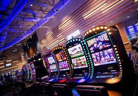 Antarmuka aplikasi mobile live casino dengan meja roulette dan statistik real-time
